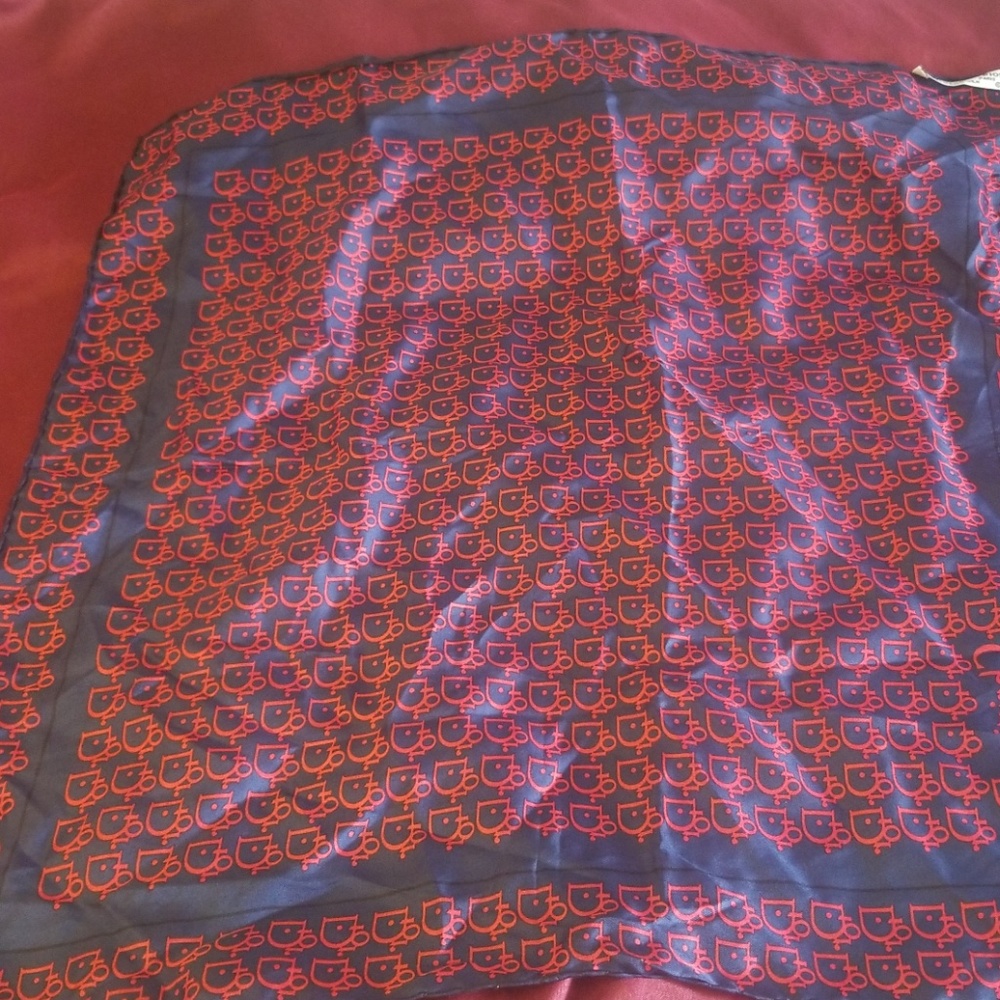 Dior scarve